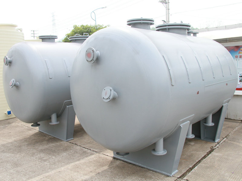 鋼襯滾塑儲(chǔ)罐能做成什么呢？